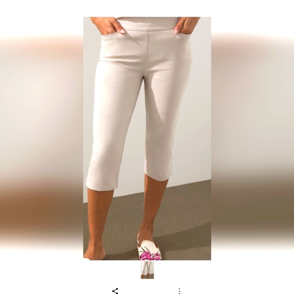Chicos NWT slimming Brigitte Crop Size 3P (16P)